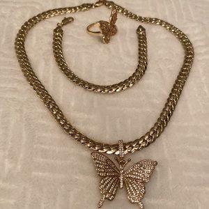 Oro comercial brasileño.
Brazilian commercial gold.